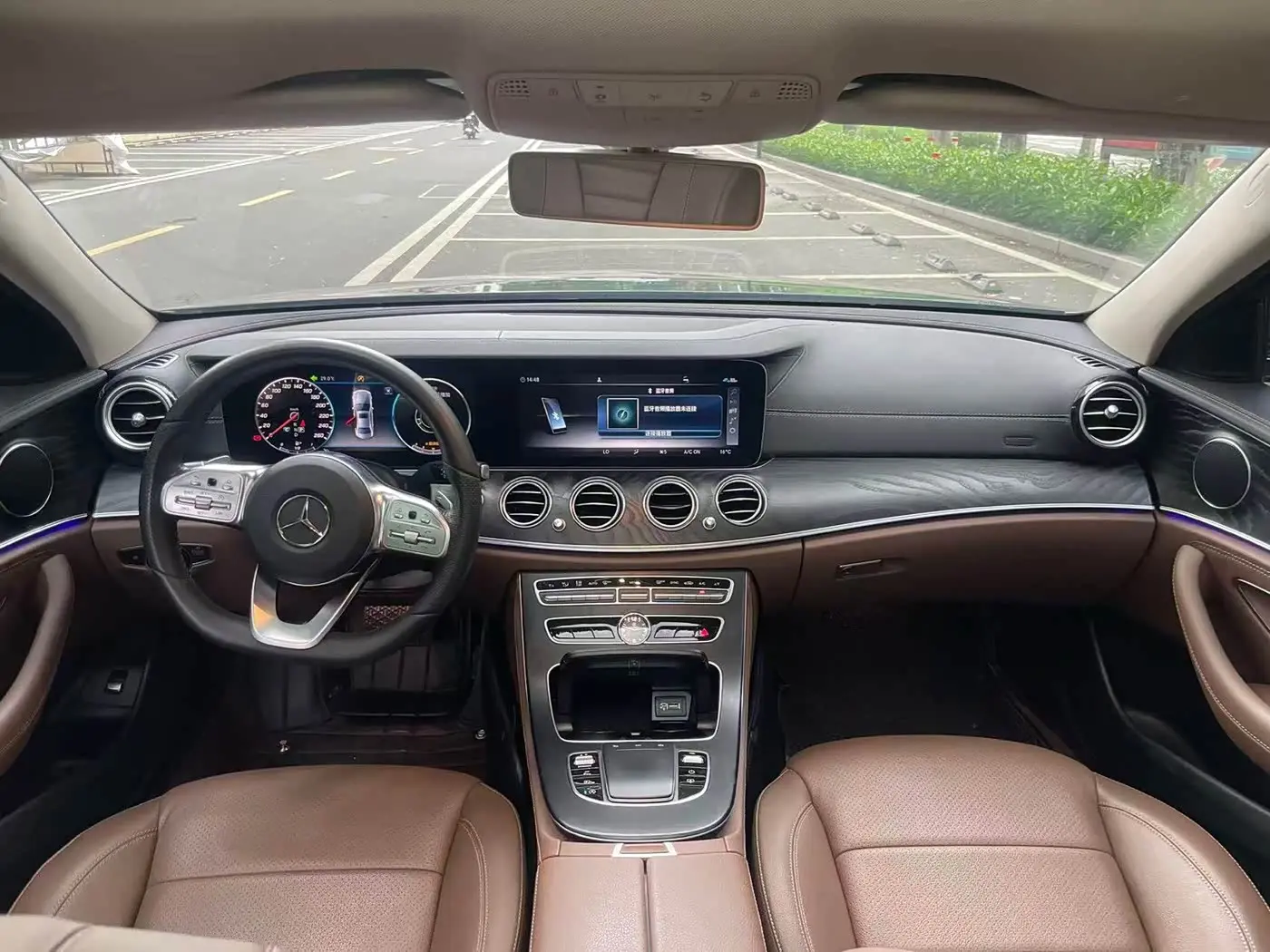 Mercedes-Benz E-Class 2019 — Фото 5/10