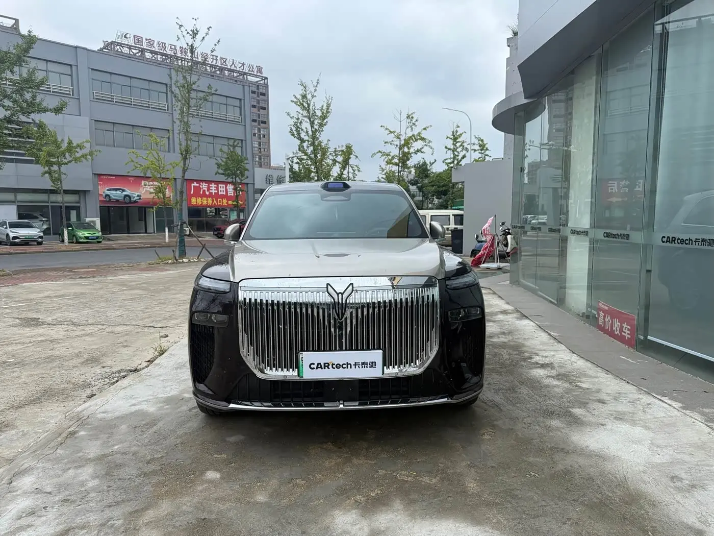 Voyah Auto VOYAH Taisan 2025 — Photo 2/10