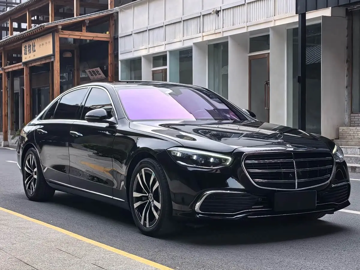 Mercedes-Benz S-Class 2023 — Фото 3/18
