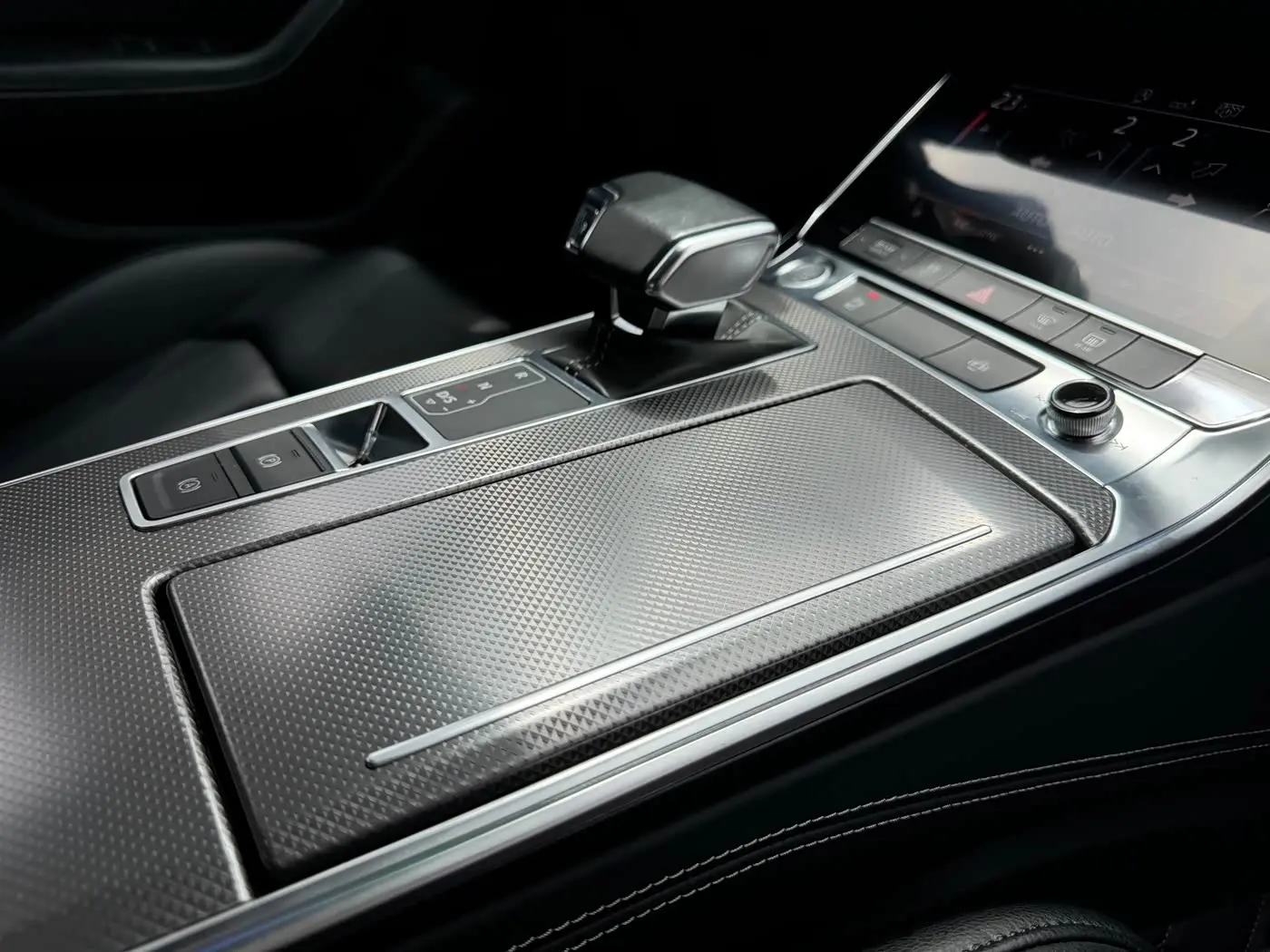 Audi A6L 2020 — Фото 7/14