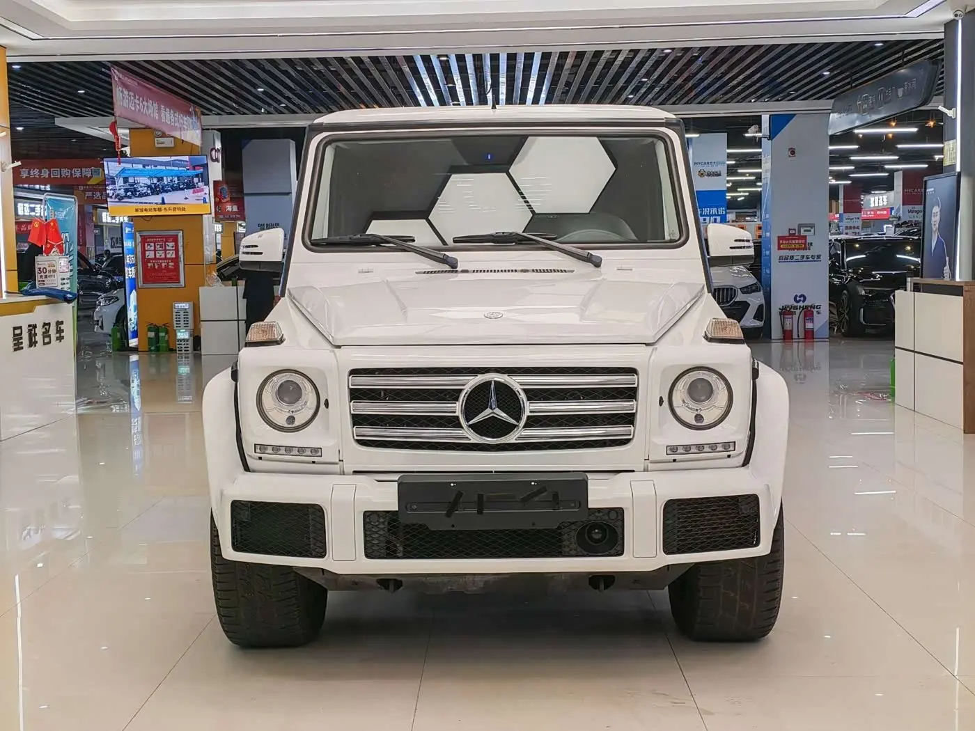 Mercedes-Benz G-Class 2016 — Фото 2/9