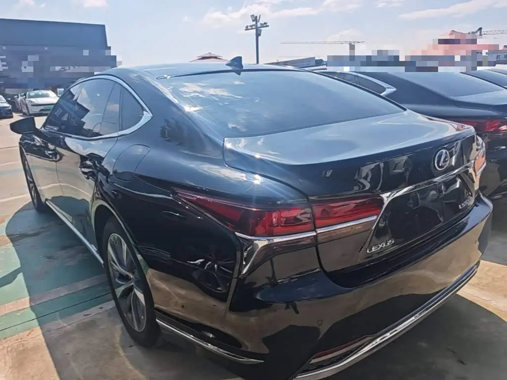 Lexus LS 2020 — Photo 4/19