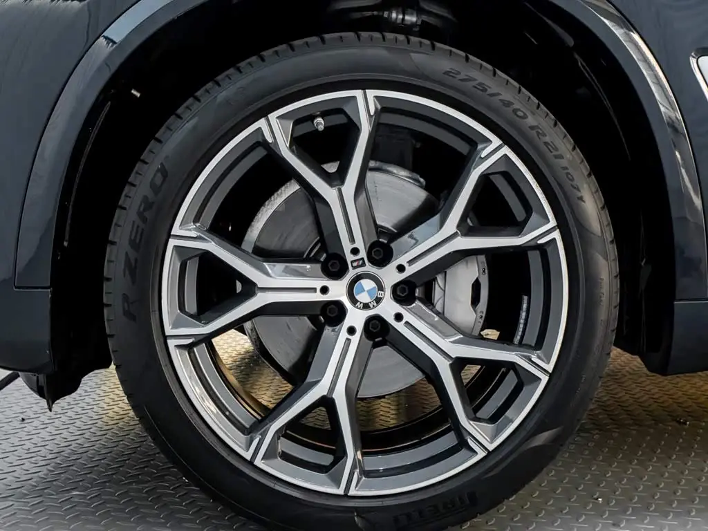 BMW X5 2023 — Photo 10/20