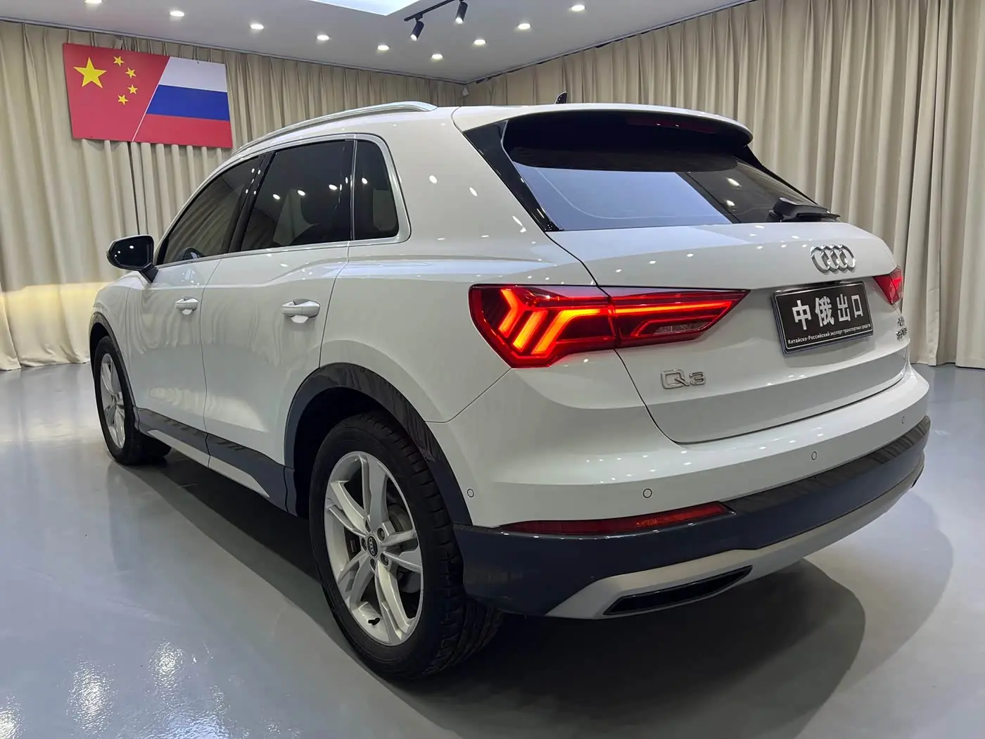Audi Q3 2023 — Photo 17/20