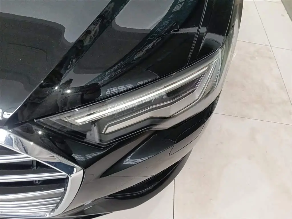 Audi A6L 2023 — Photo 18/20