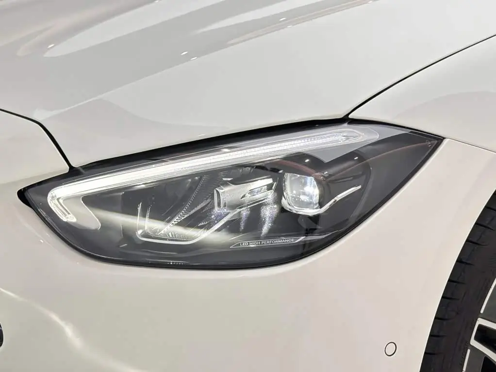 Mercedes-Benz C-Class 2024 — Photo 19/20