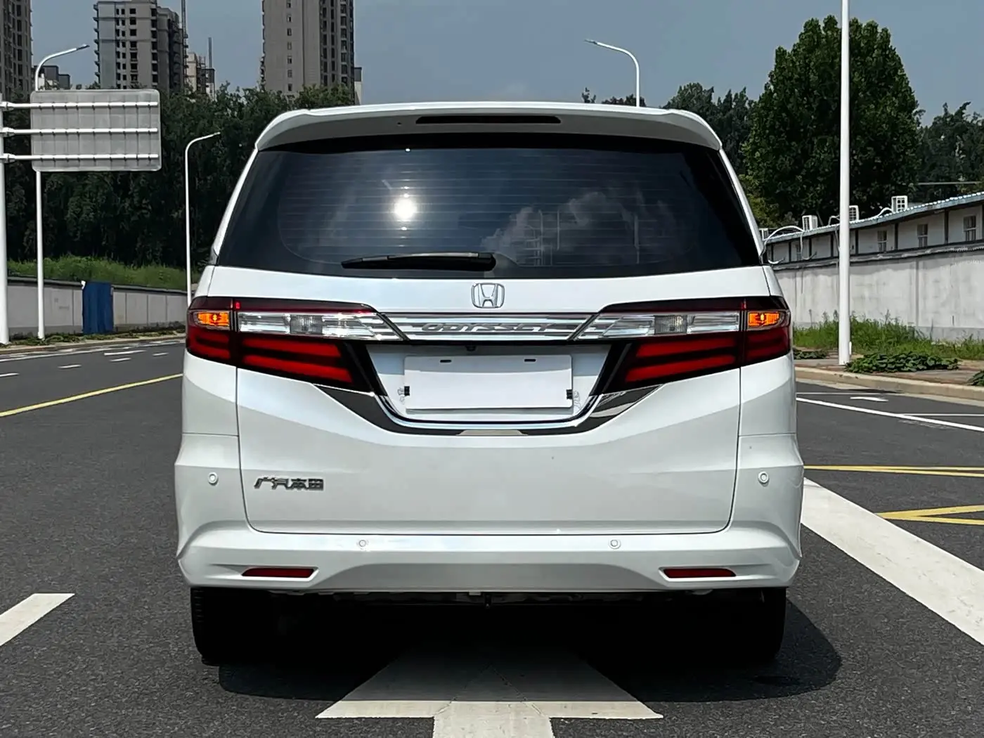 Honda Odyssey 2018 — Şəkil 5/18