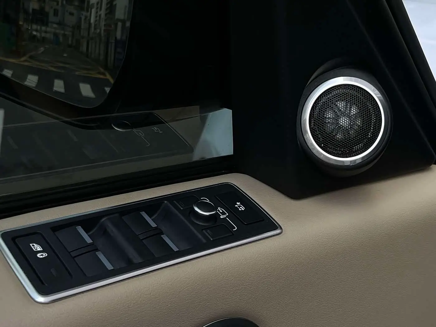 Land Rover Range Rover 2016 — Photo 16/20