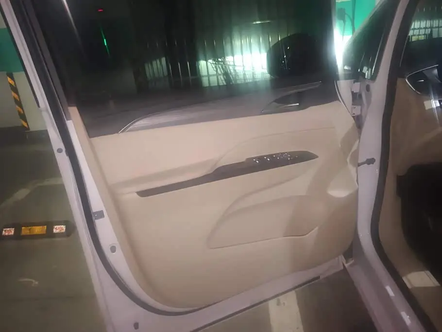 Buick GL8 2025 — Şəkil 7/16