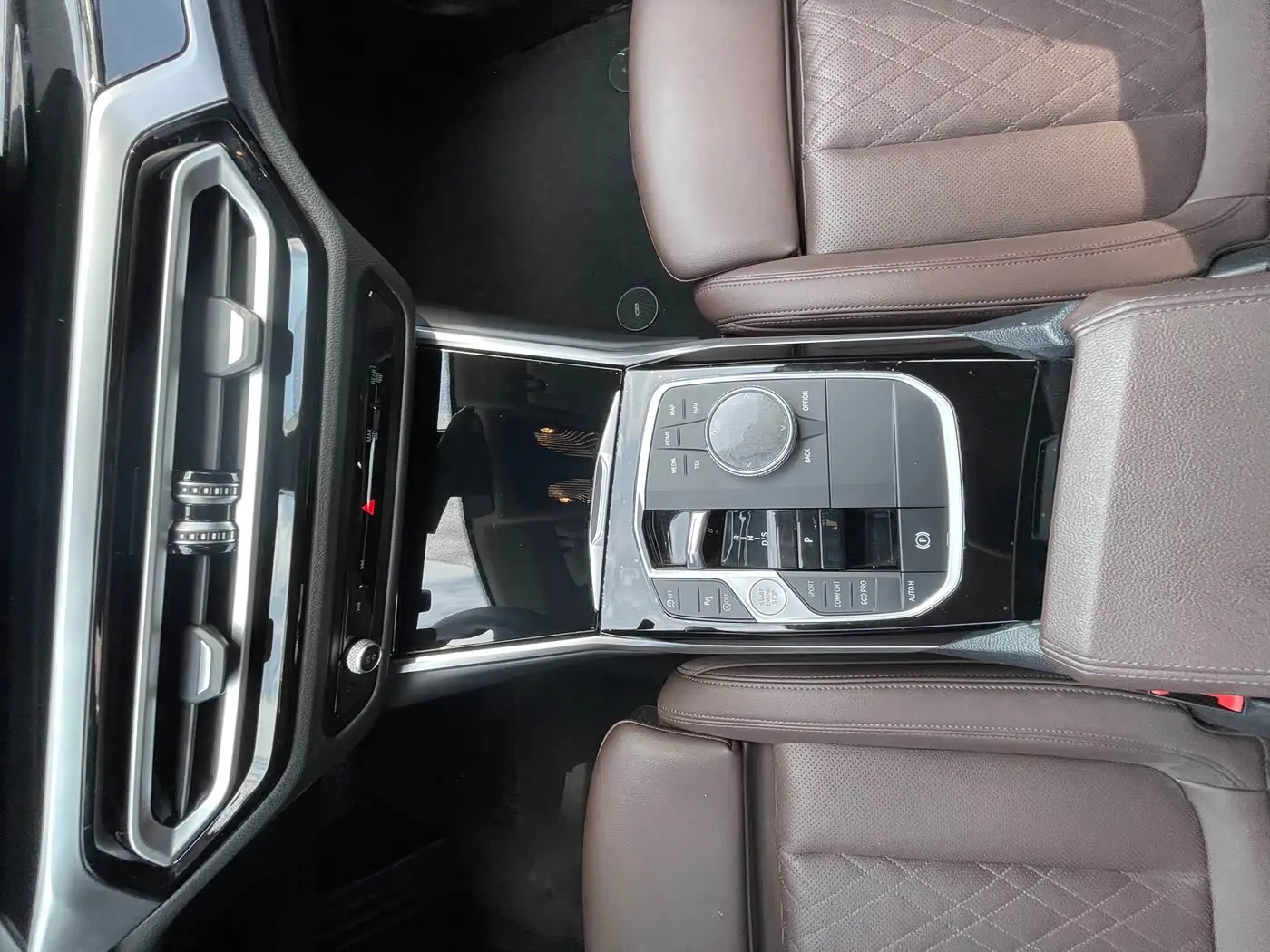 BMW 3 Series 2023 — Photo 8/20