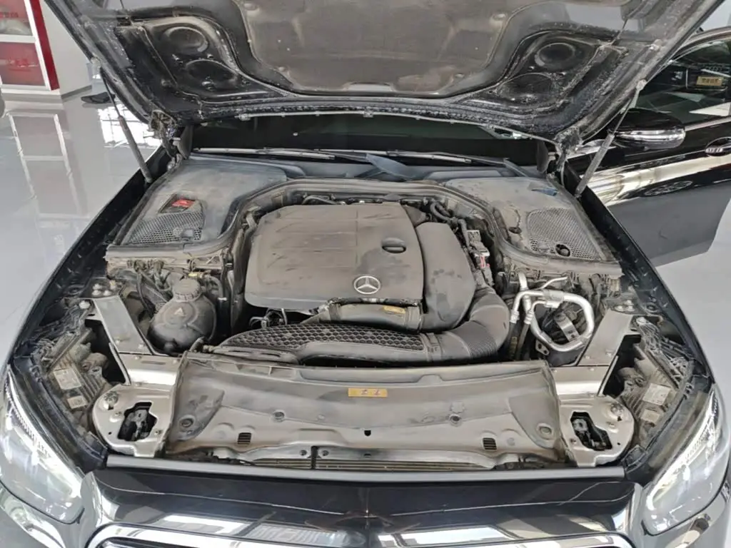 Mercedes-Benz E-Class 2021 — Photo 20/20