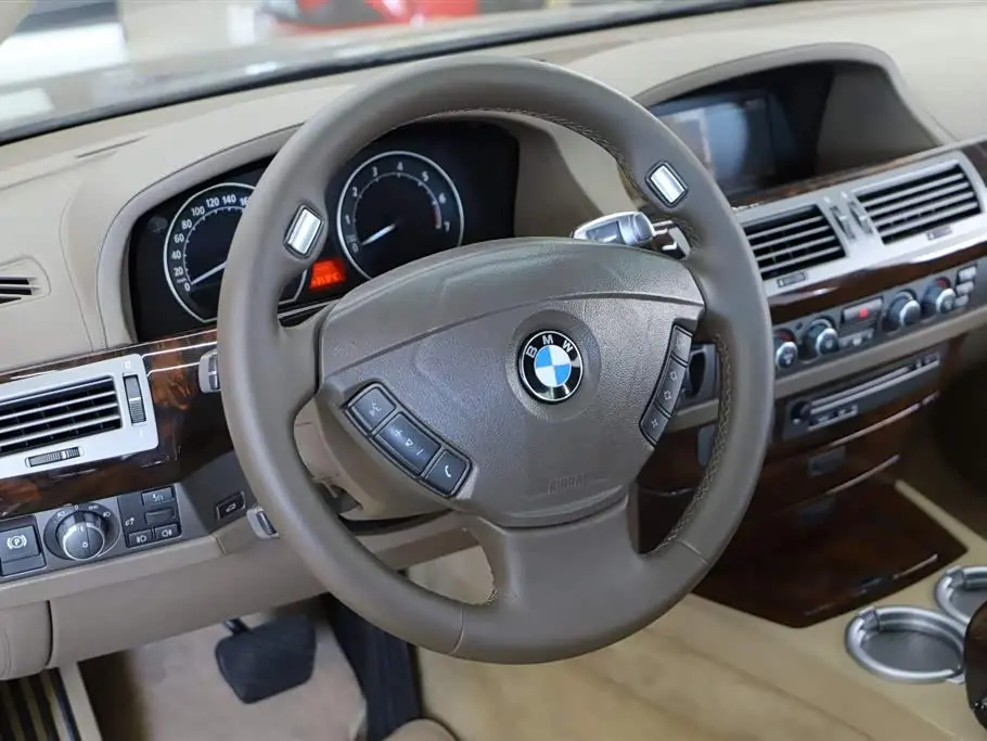 BMW 7 Series 2008 — Фото 13/20