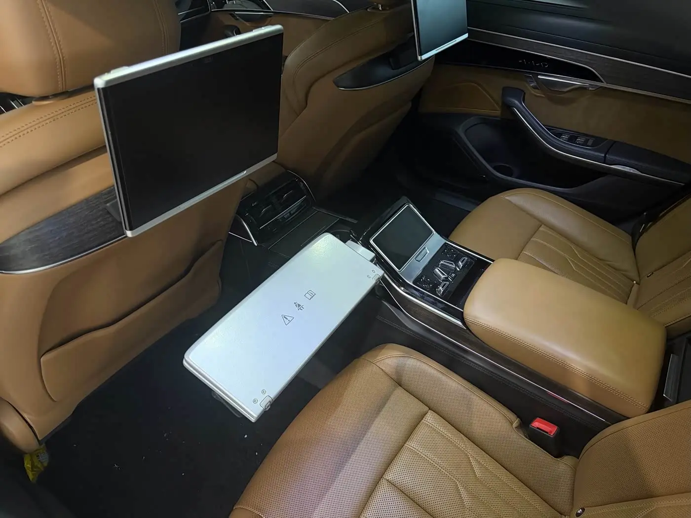 Audi A8 2019 — Photo 8/9