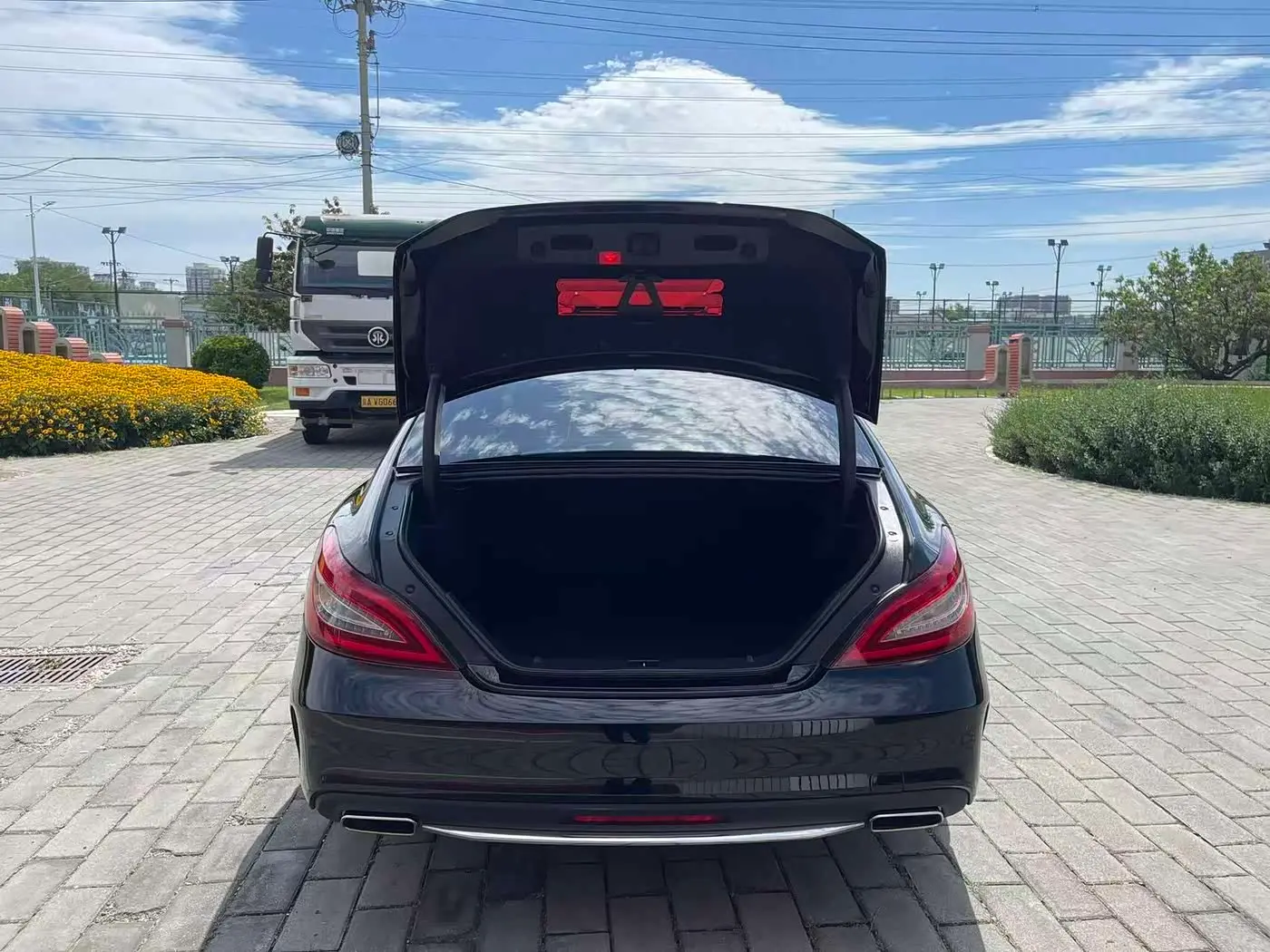 Mercedes-Benz CLS 2015 — Photo 9/20