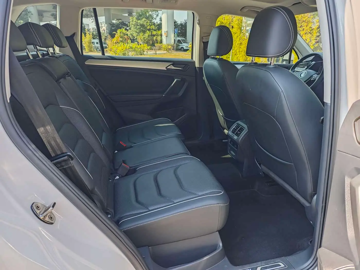 Volkswagen Tiguan L PHEV 2020 — Şəkil 13/18