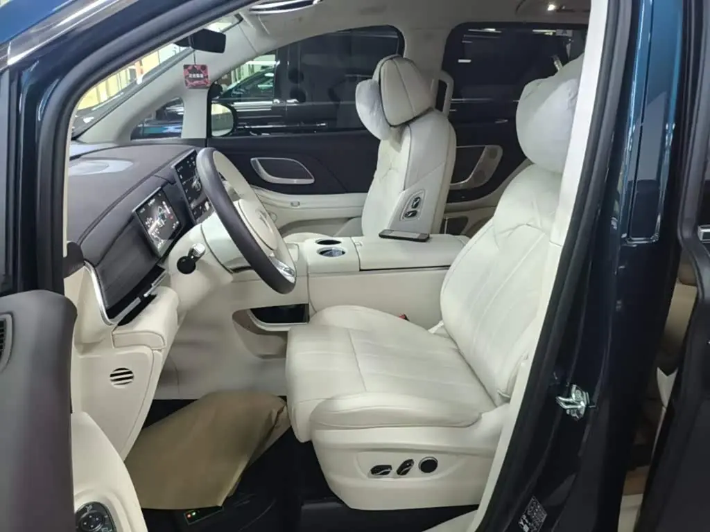 Voyah Auto Voyah Dreamer 2025 — Photo 14/19