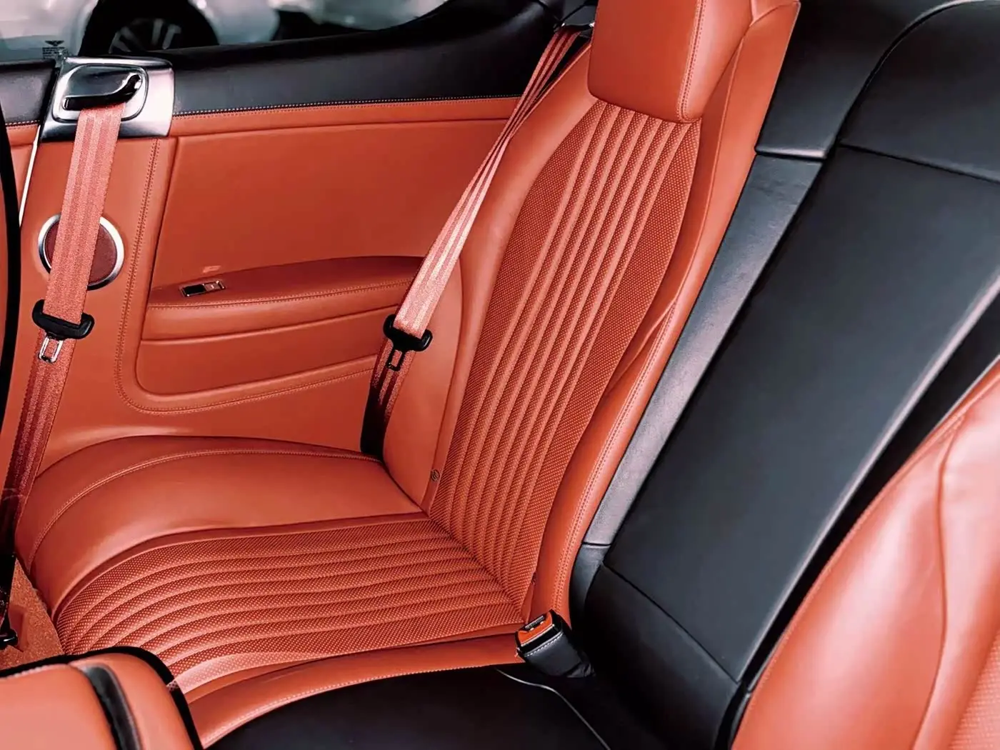 Bentley Continental 2017 — Фото 13/20