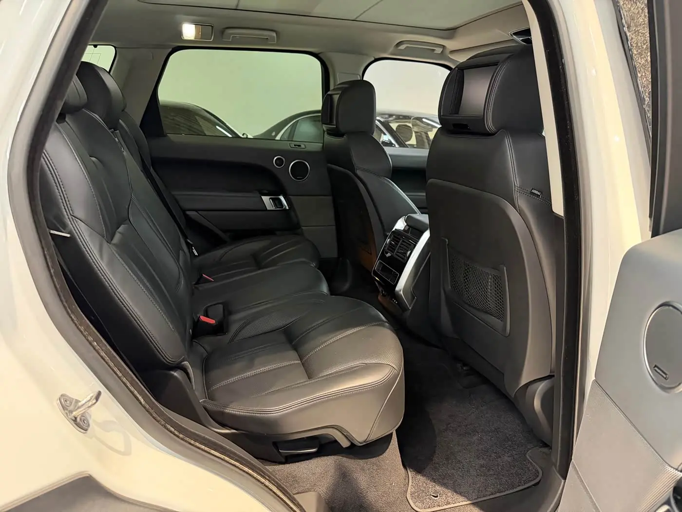 Land Rover Range Rover Sport 2015 — Фото 17/20
