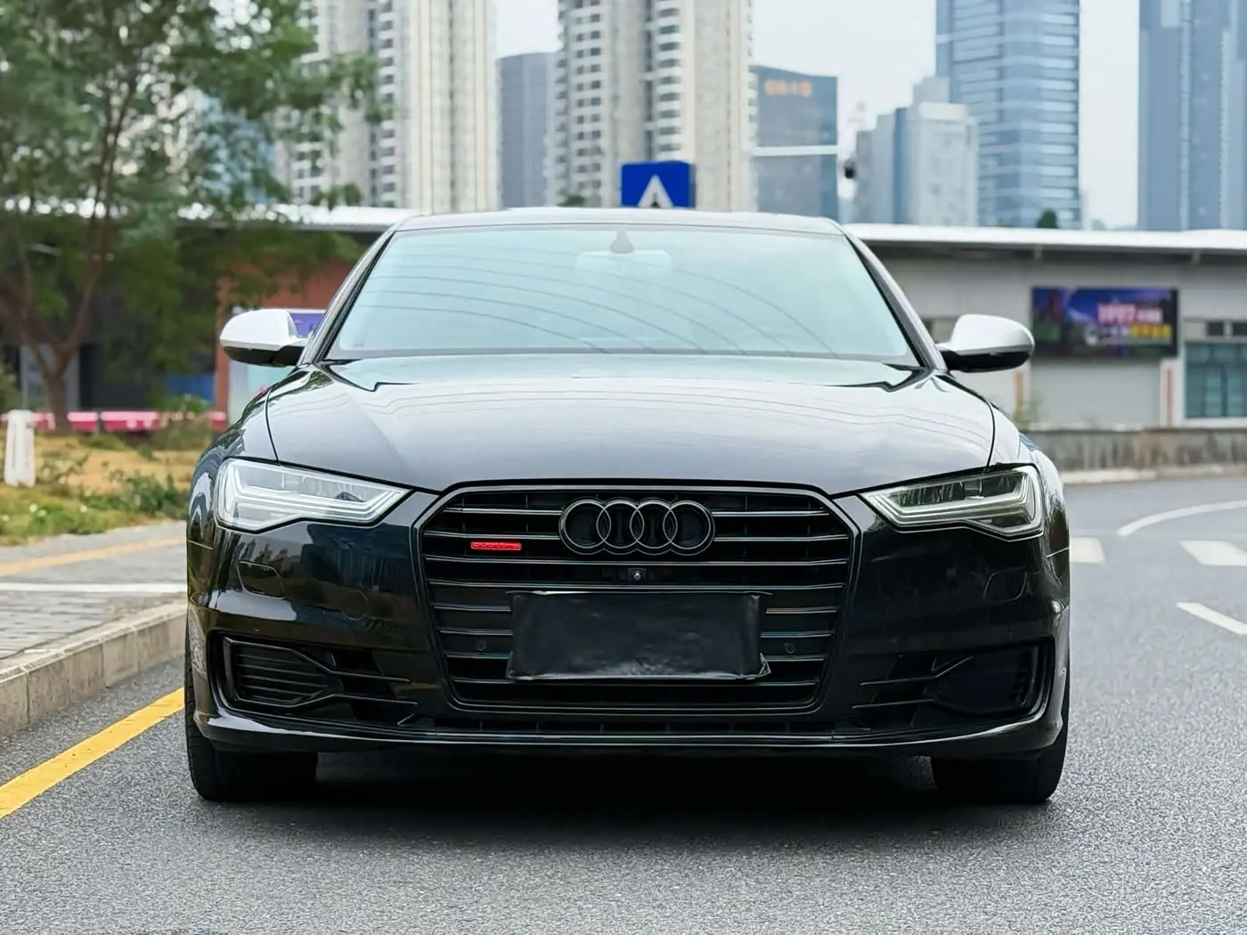 Audi A6L 2017 — Photo 2/19