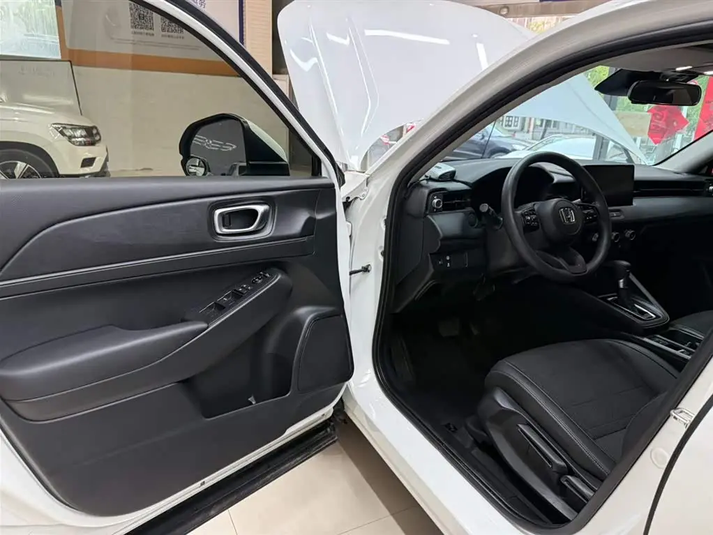 Honda Vezel 2024 — Photo 8/20