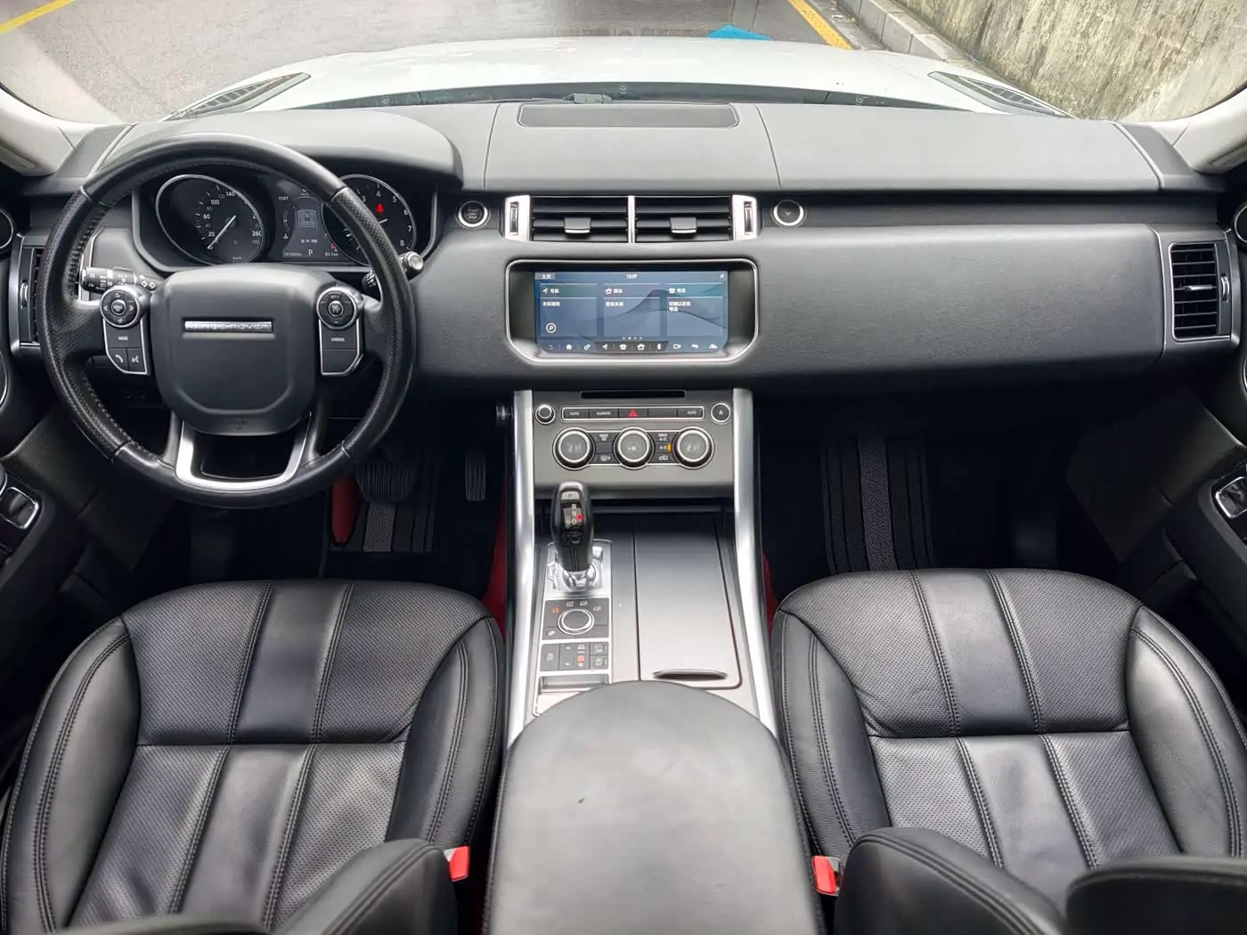 Land Rover Range Rover Sport 2018 — Photo 10/17
