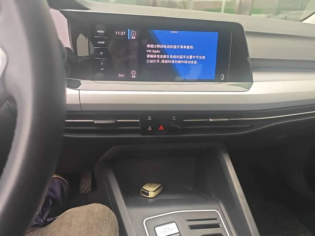 Volkswagen Golf 2022 — Photo 13/20