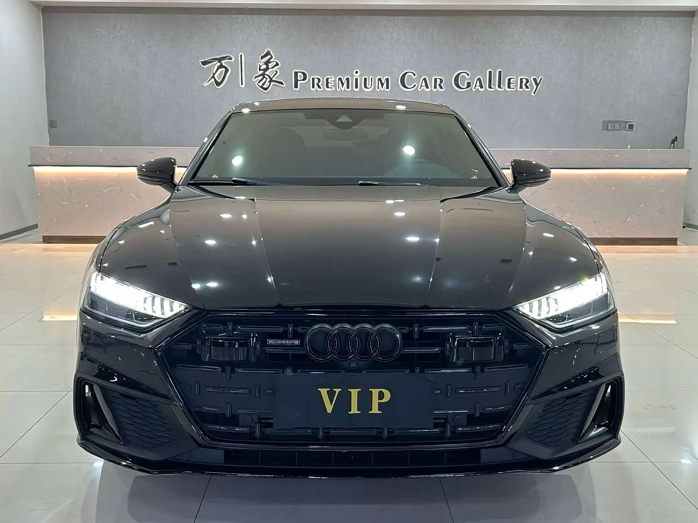 Audi A7L 2023 — Photo 2/9