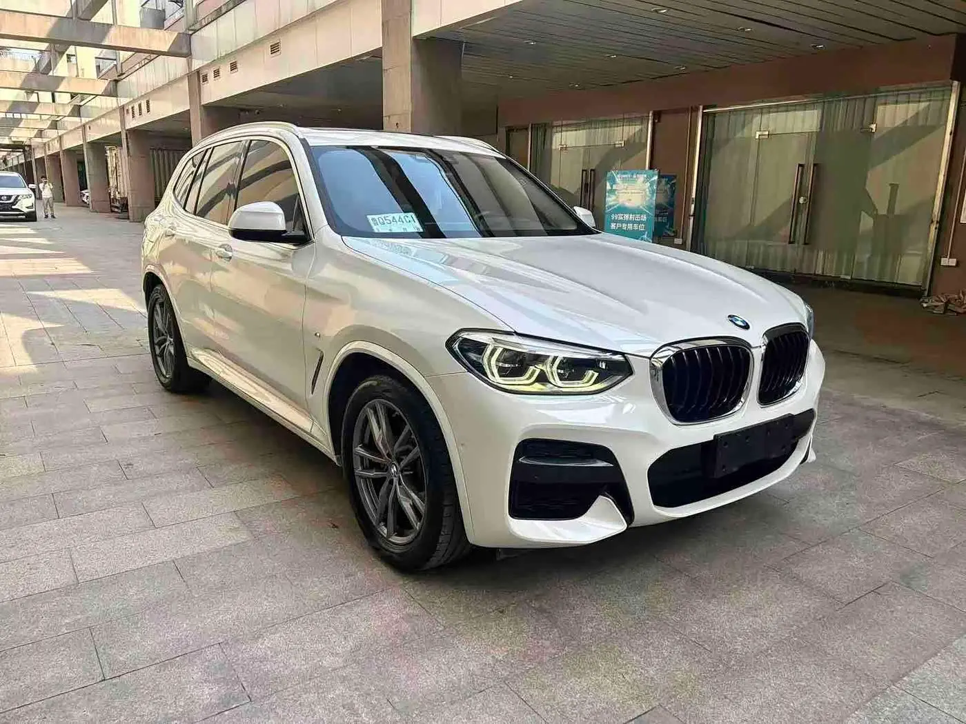 BMW X3 2020 — Фото 2/9
