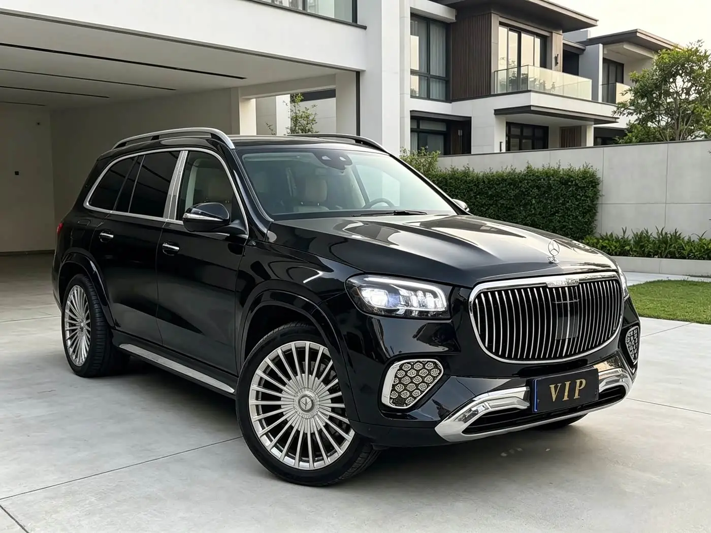 Mercedes-Benz GLS 2021 — Photo 3/9