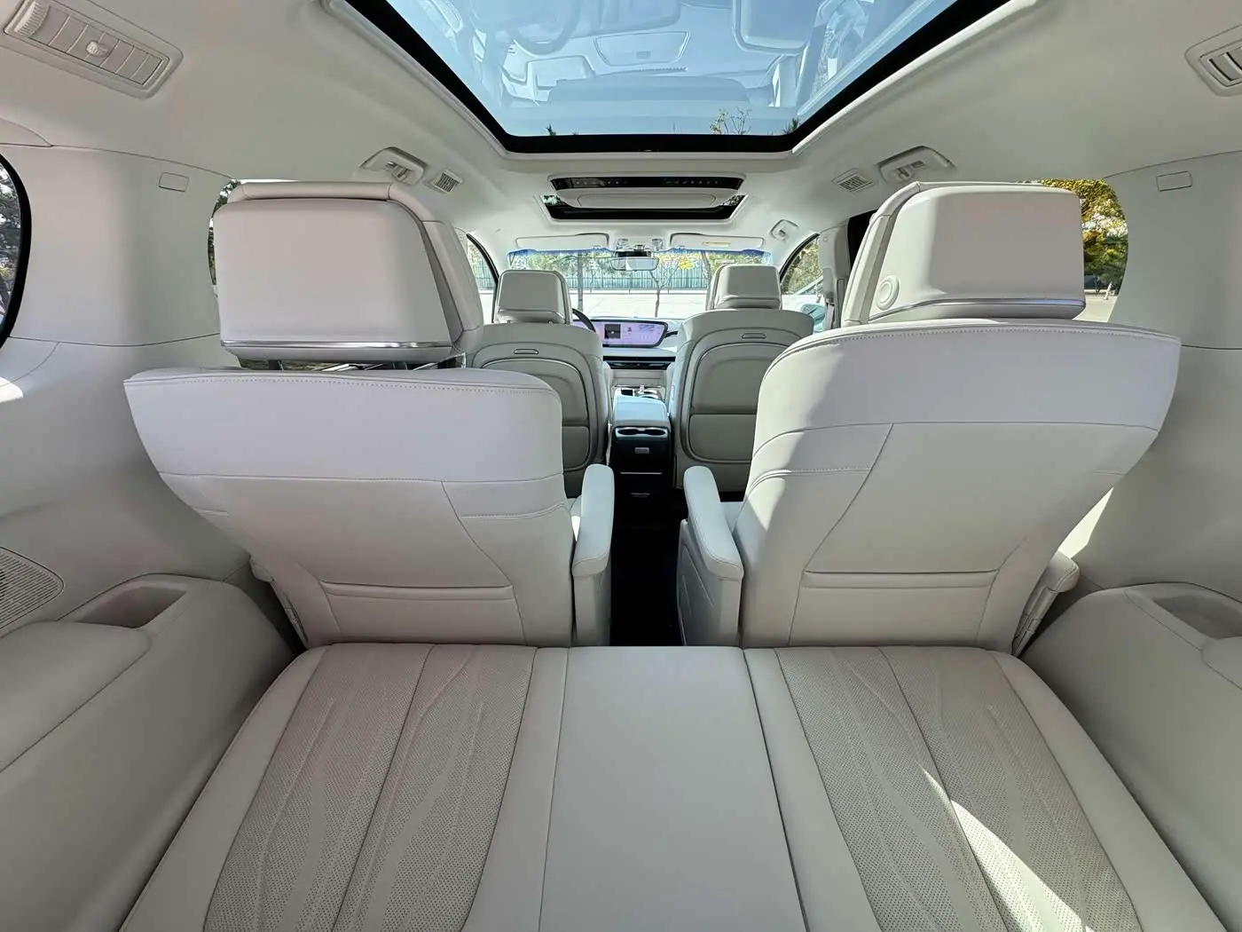 Buick GL8 New Energy 2026 — ფოტო 19/20