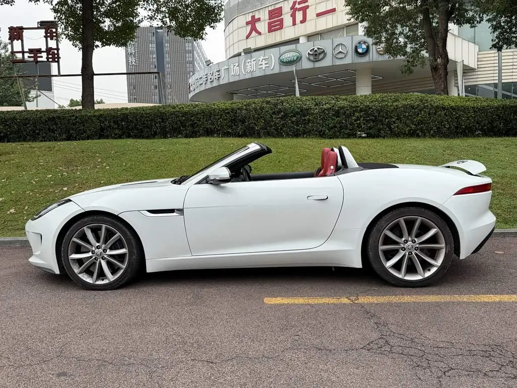 Jaguar F-TYPE 2013 — Photo 3/11