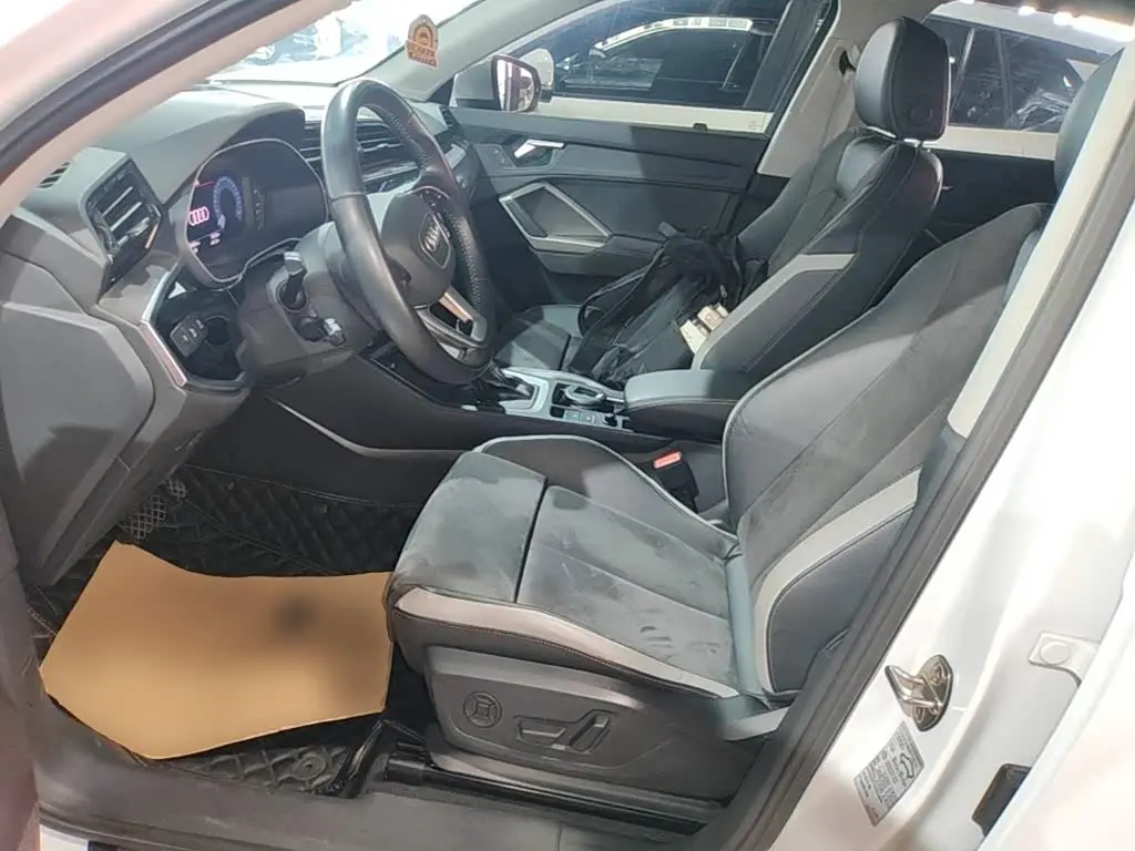 Audi Q3 2021 — Photo 15/20
