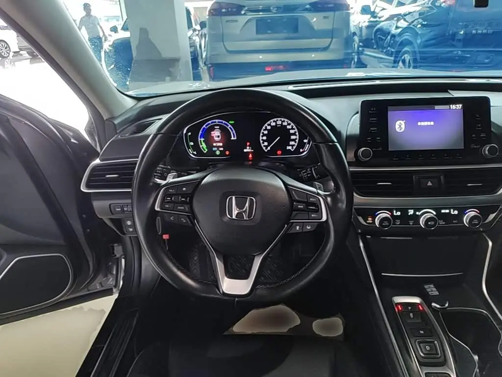 Honda Accord 2021 — Photo 6/19
