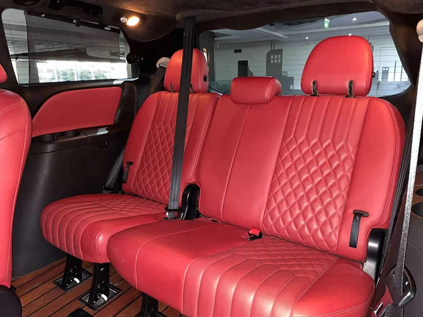 Toyota Sienna 2016 — Photo 13/20