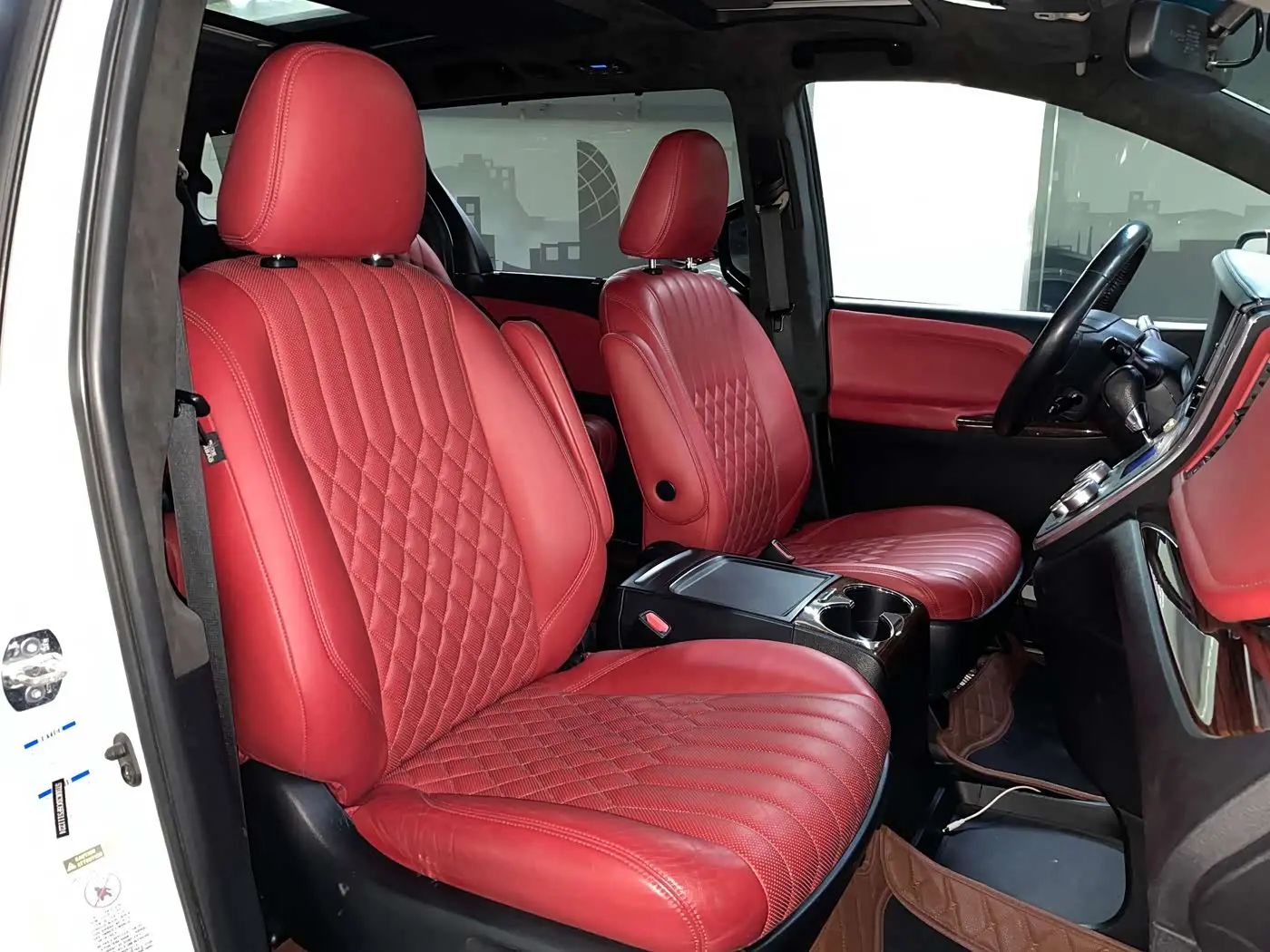 Toyota Sienna 2016 — Photo 16/20