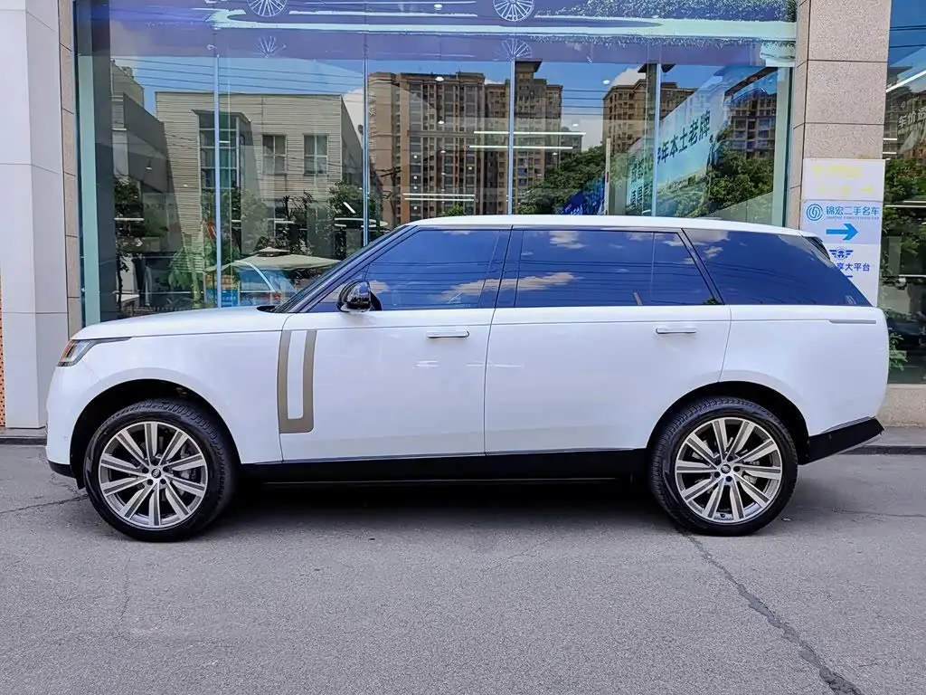 Land Rover Range Rover 2023 — Фото 3/11