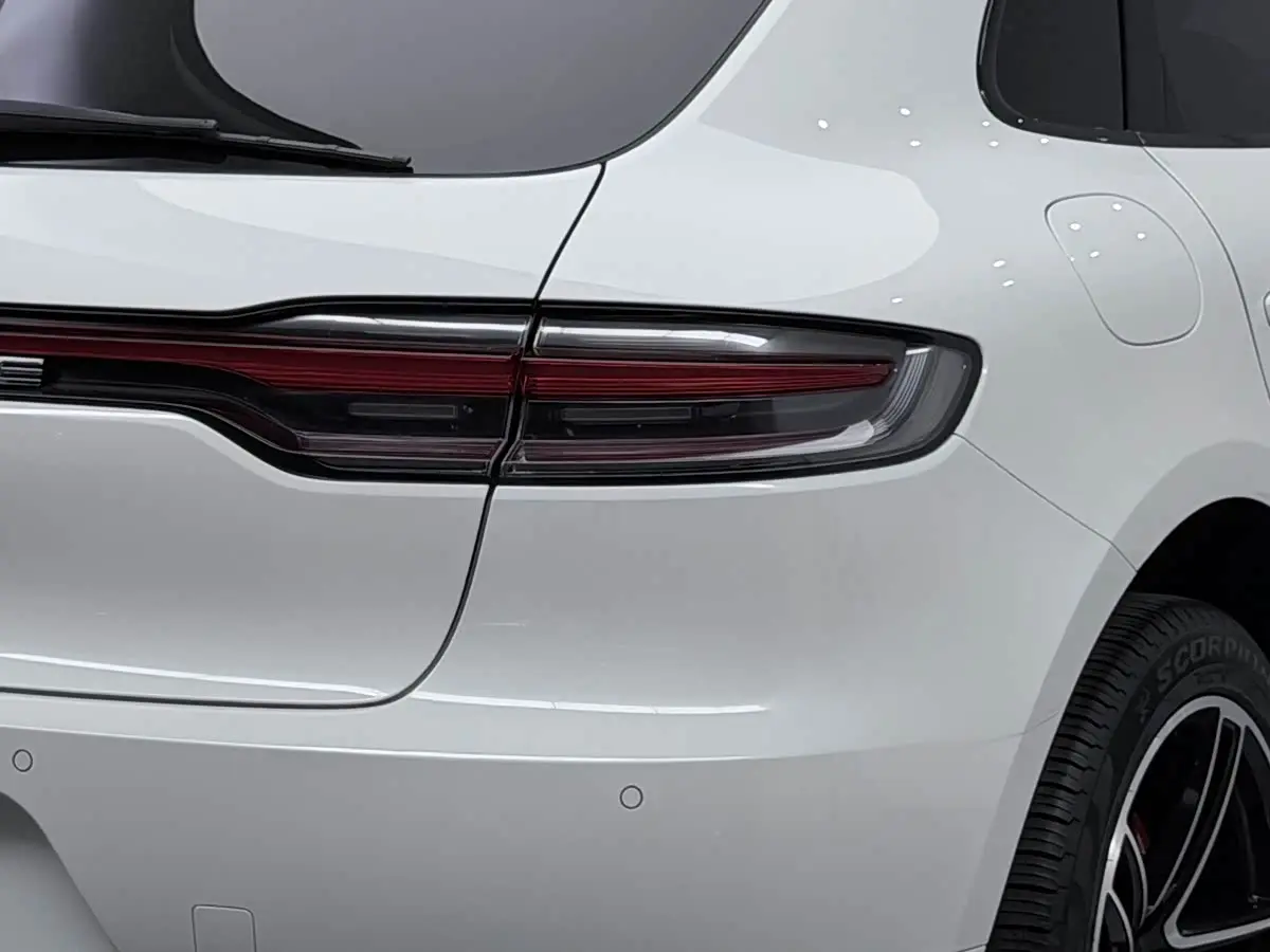Porsche Macan 2021 — Photo 14/20