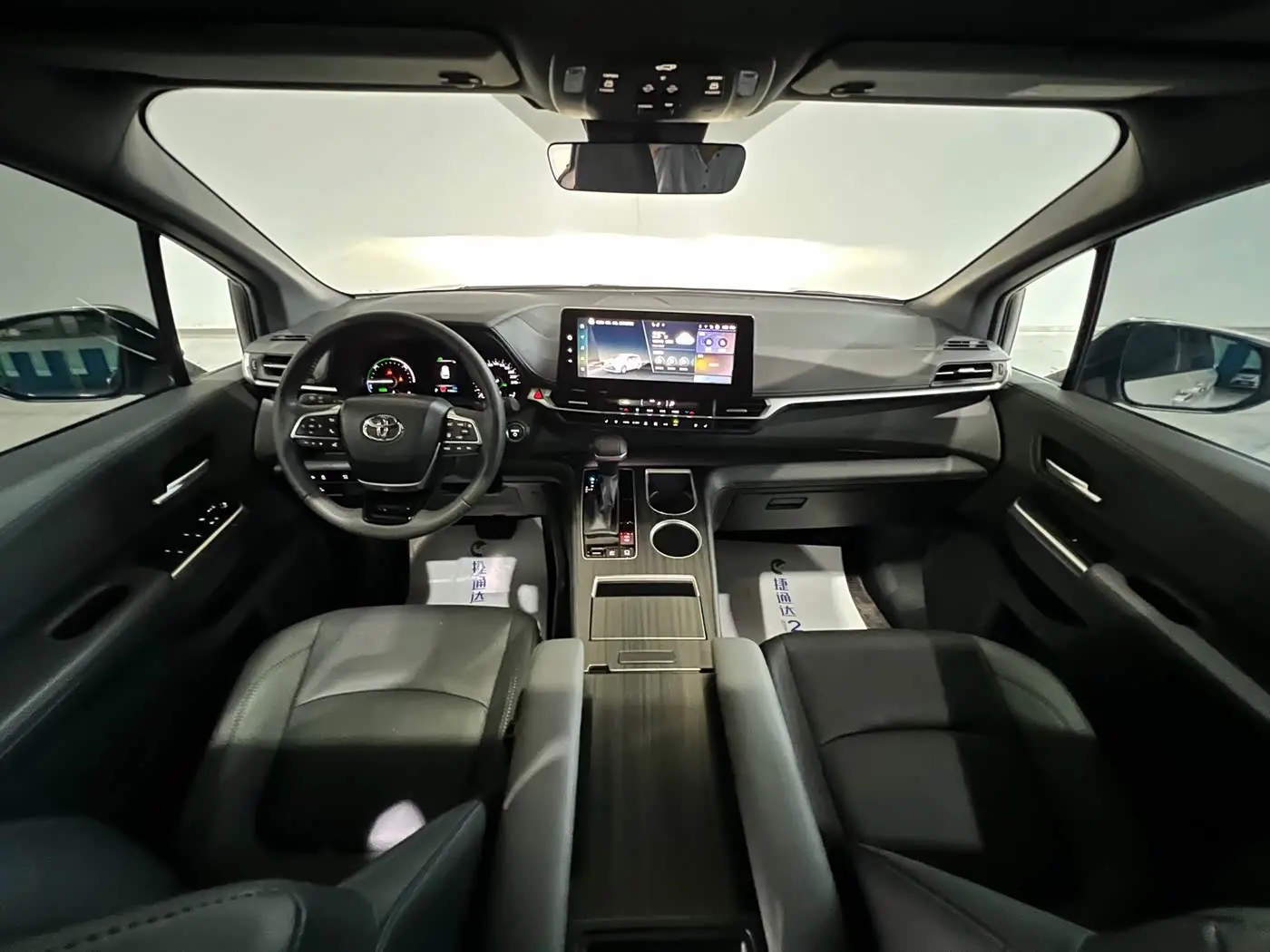 Toyota Sienna 2024 — Photo 18/20