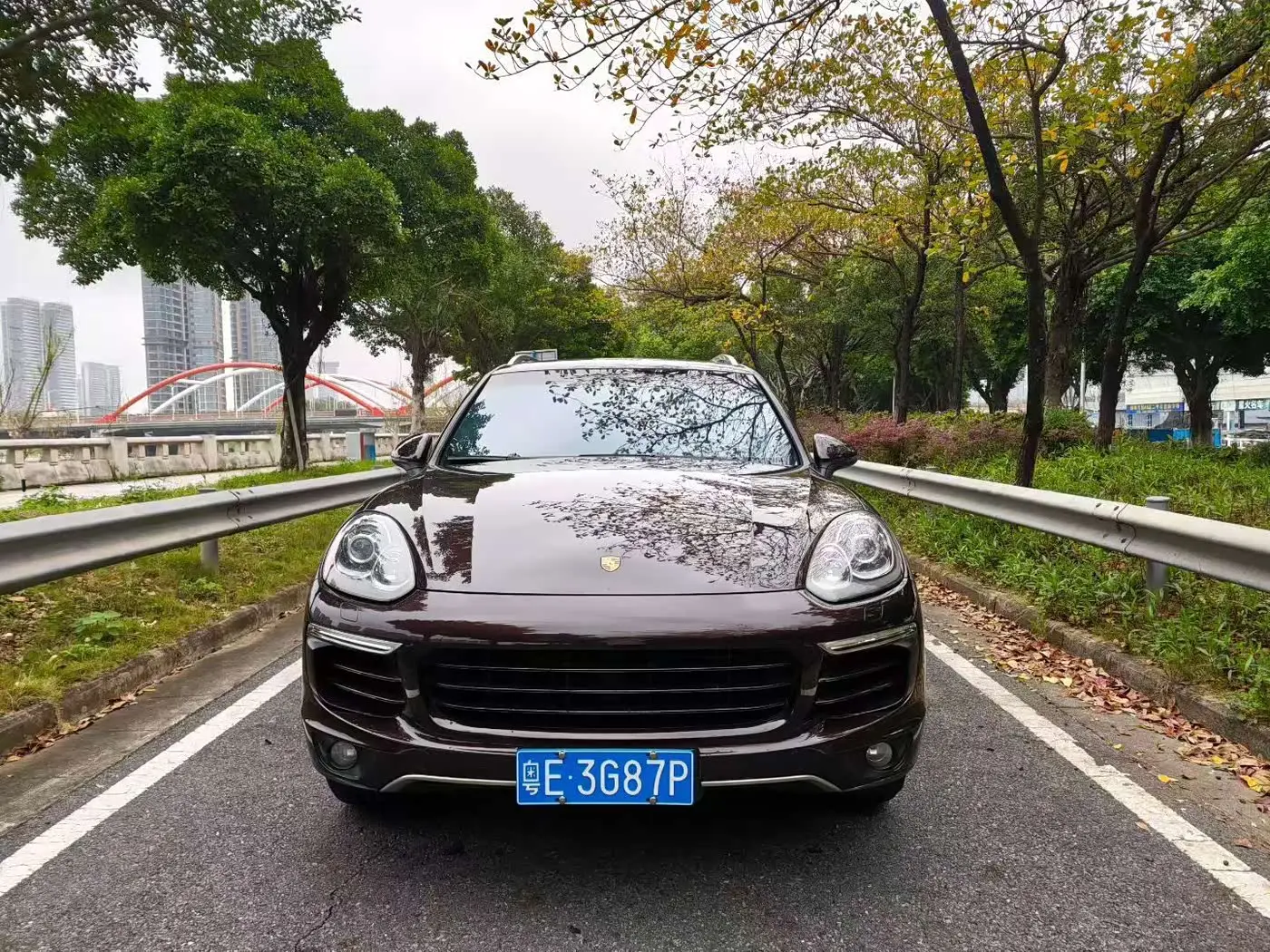 Porsche Cayenne 2016 — Photo 2/9