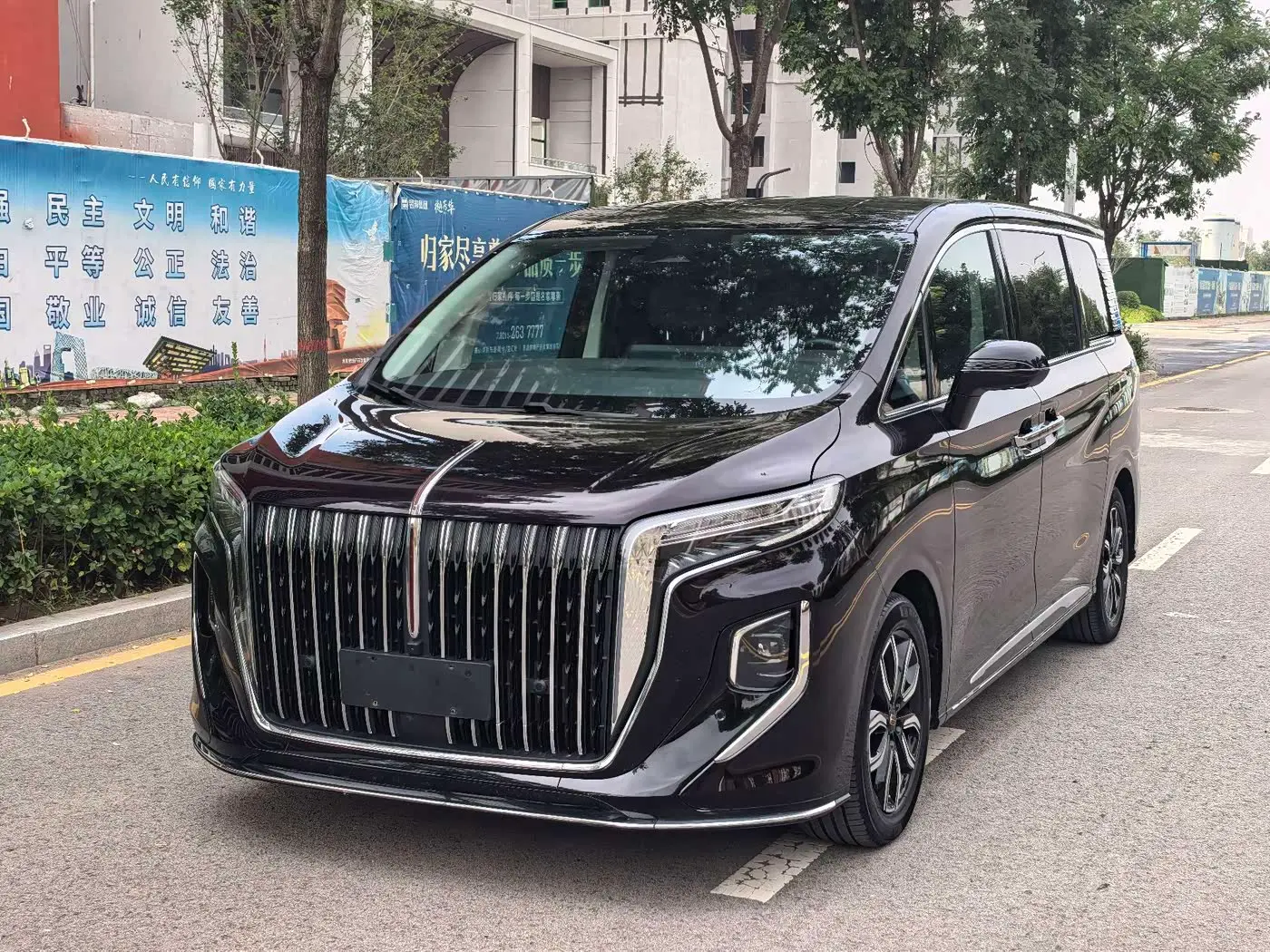 Hongqi HQ9 2023 — Фото 1/20