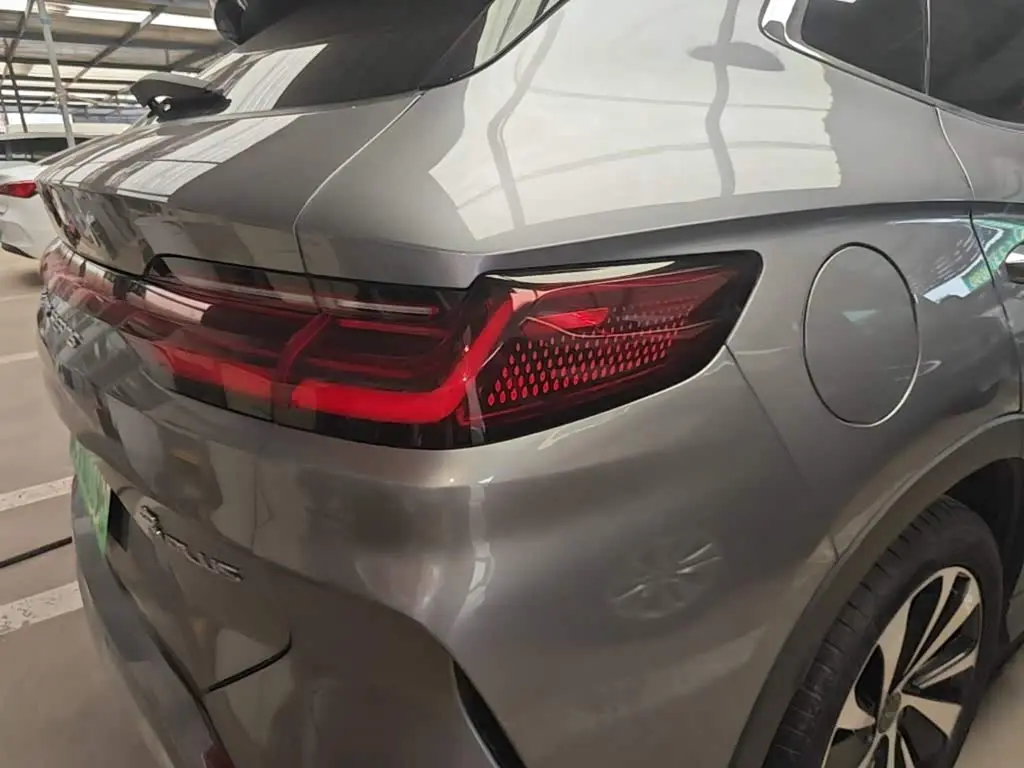 BYD Song PLUS PHEV 2023 — Photo 7/19