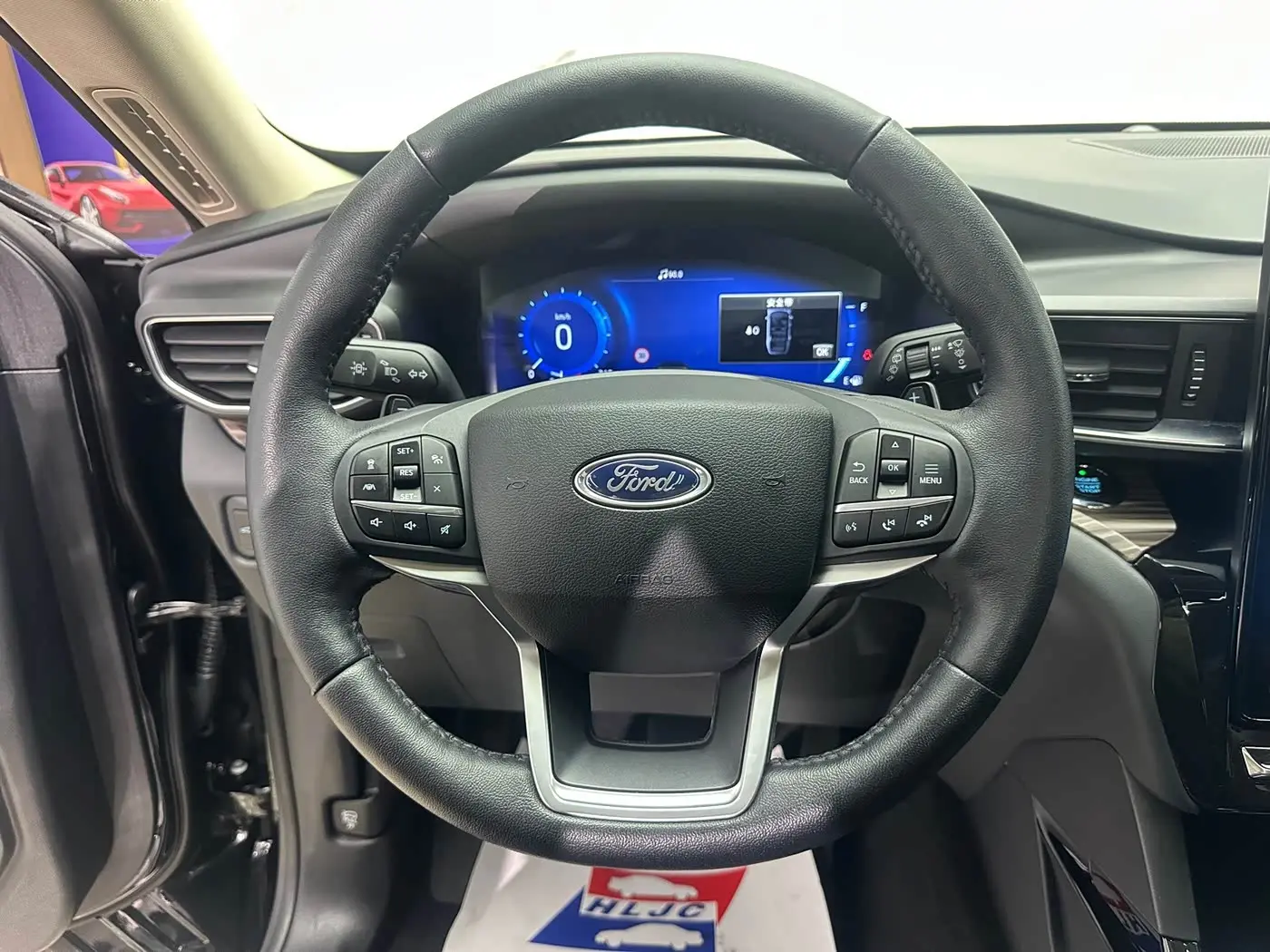 Ford Explorer 2020 — Şəkil 11/20