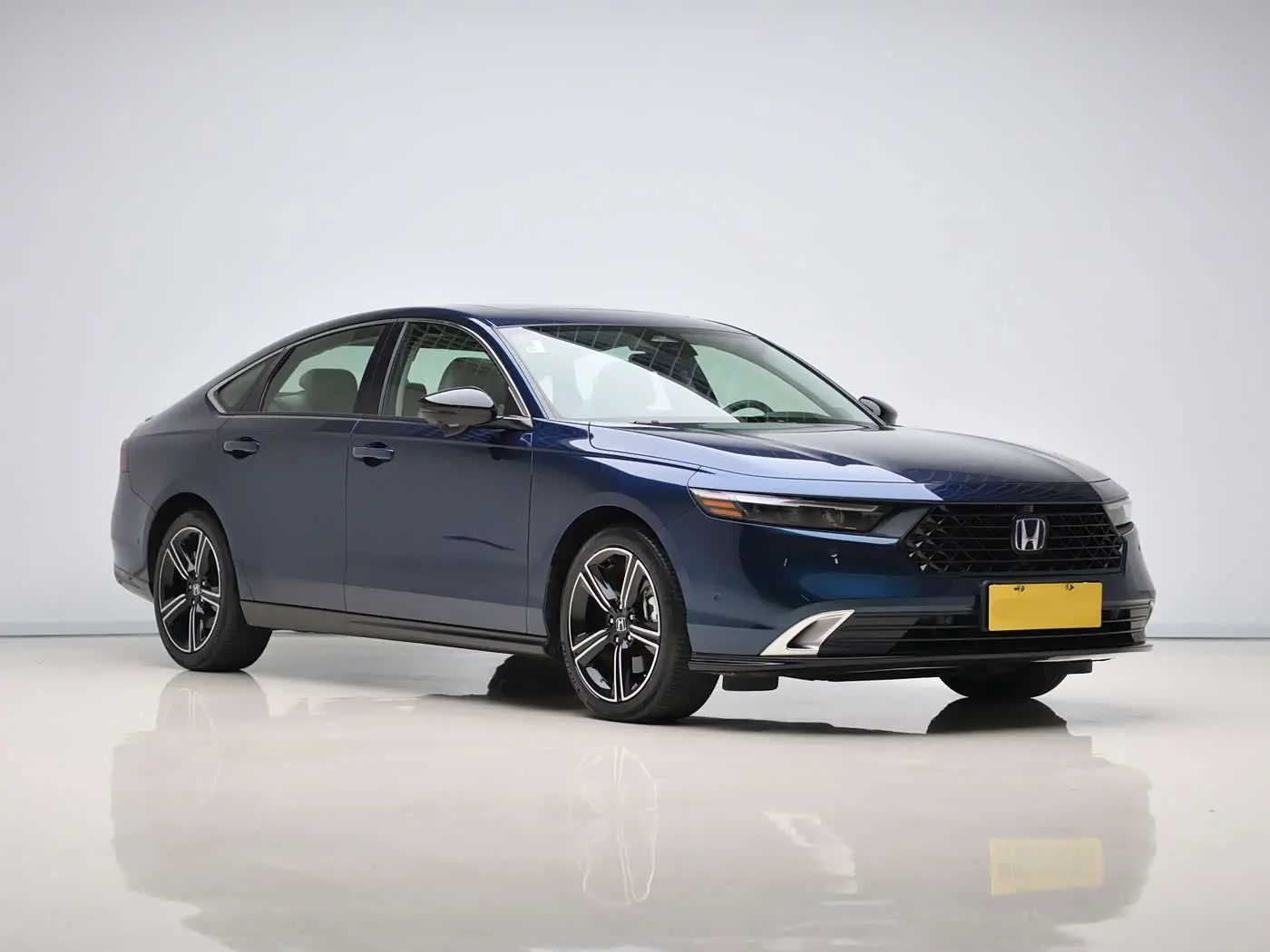 Honda Accord New Energy 2023 — Photo 3/20