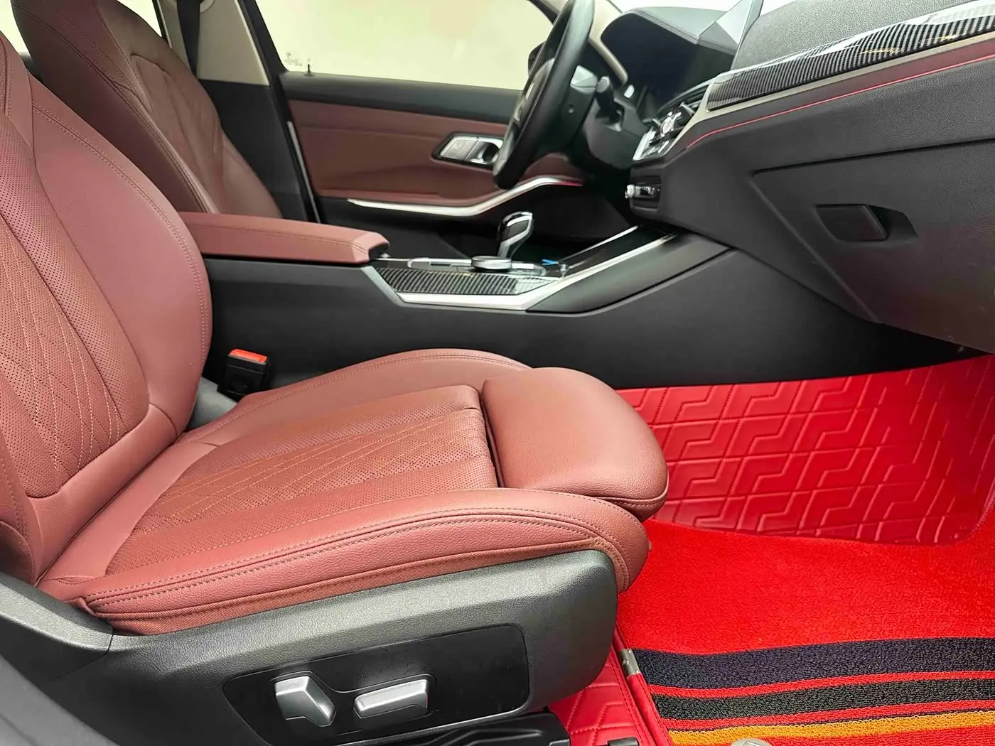 BMW 3 Series 2022 — Photo 14/20