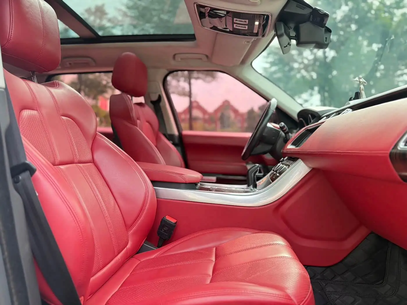 Land Rover Range Rover Sport 2018 — Фото 13/19