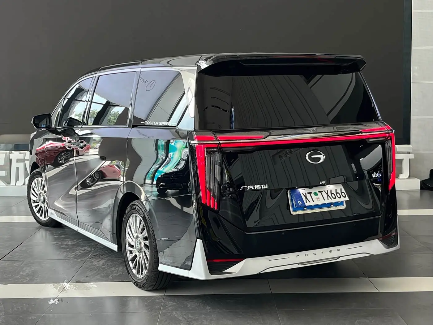 GAC Trumpchi Trumpchi M8 2024 — Фото 6/20
