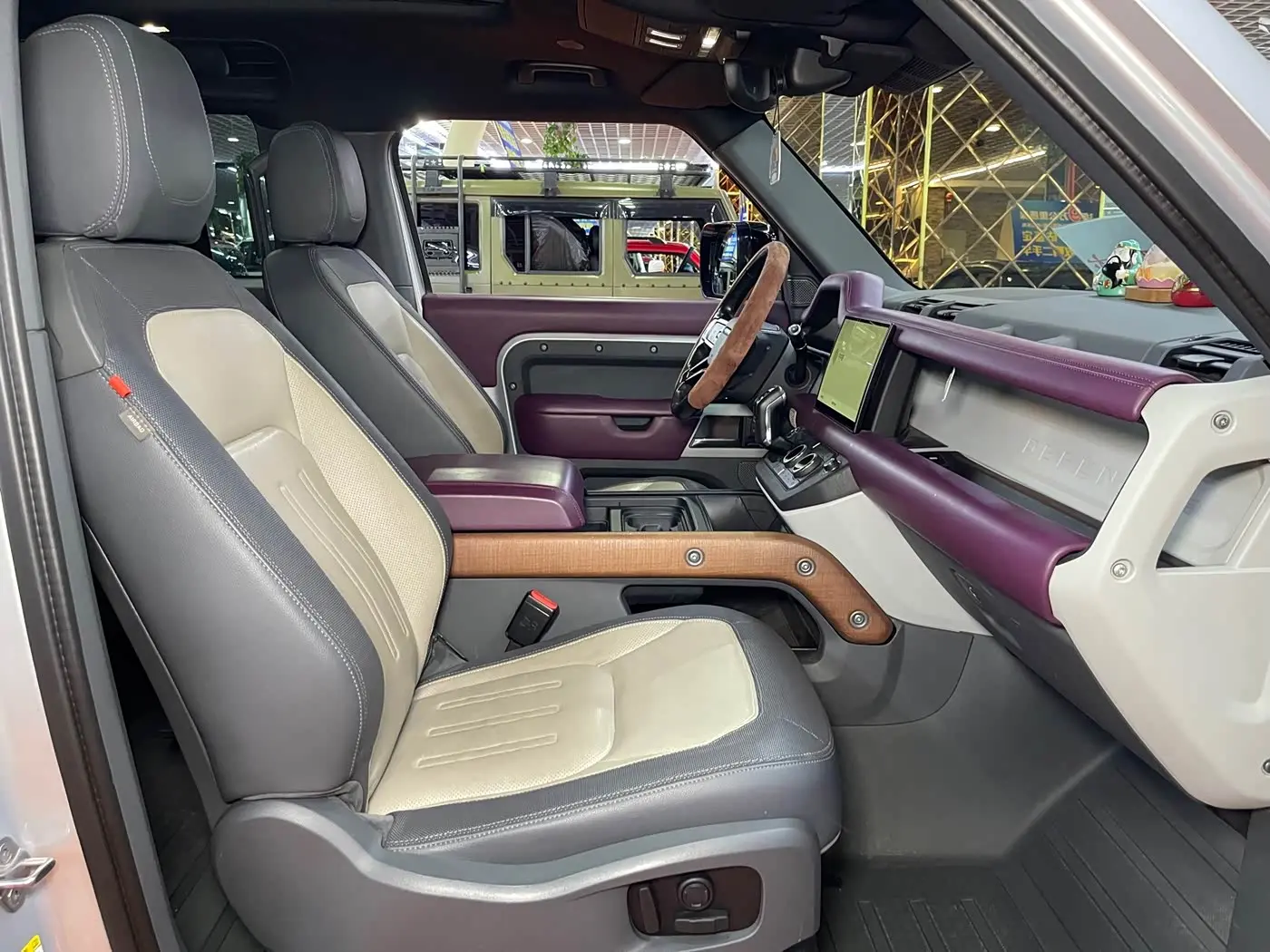 Land Rover Defender 2021 — Şəkil 10/20