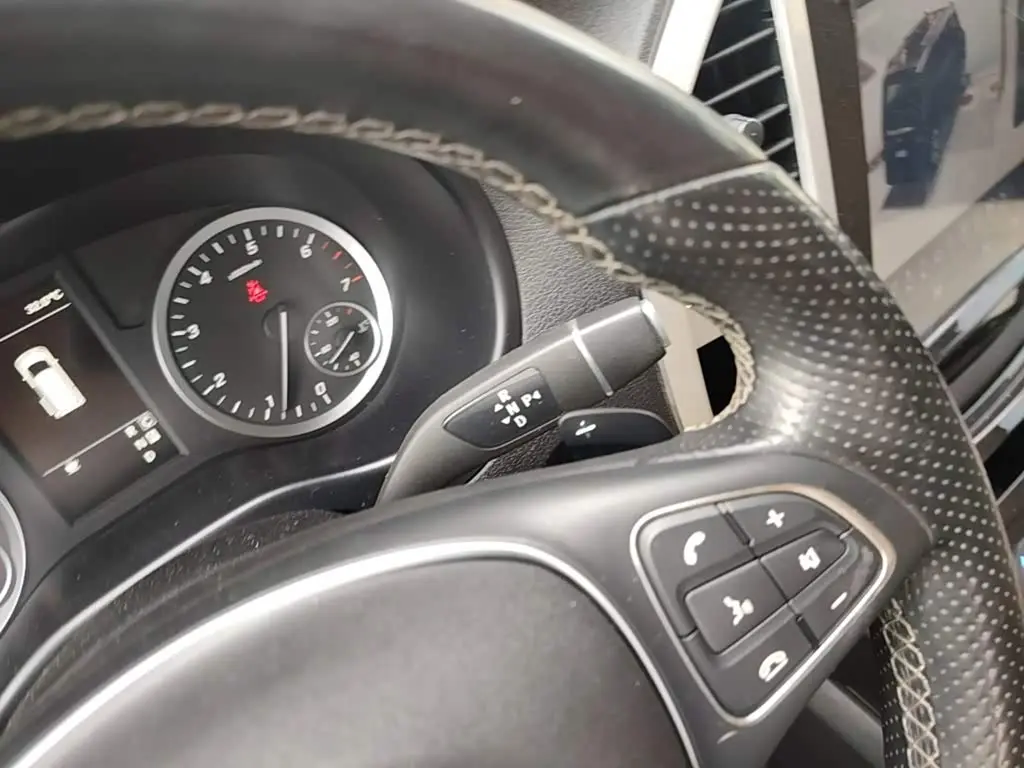 Mercedes-Benz Vito 2021 — Photo 9/19