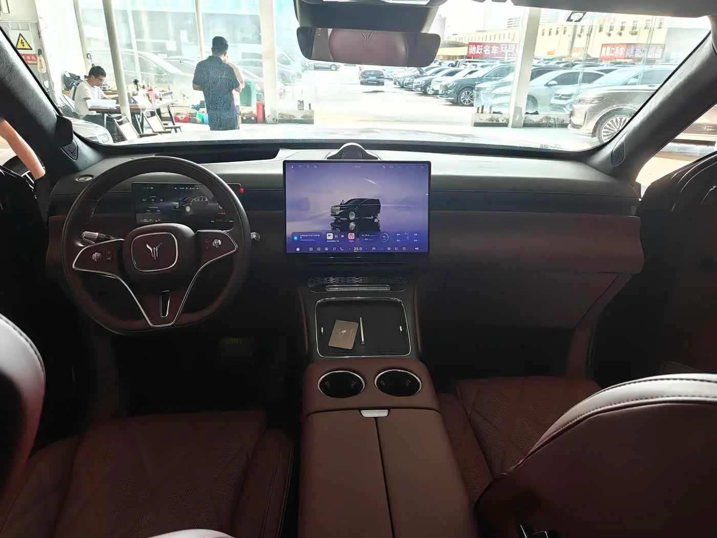 Voyah Auto VOYAH Taisan 2025 — Photo 6/13