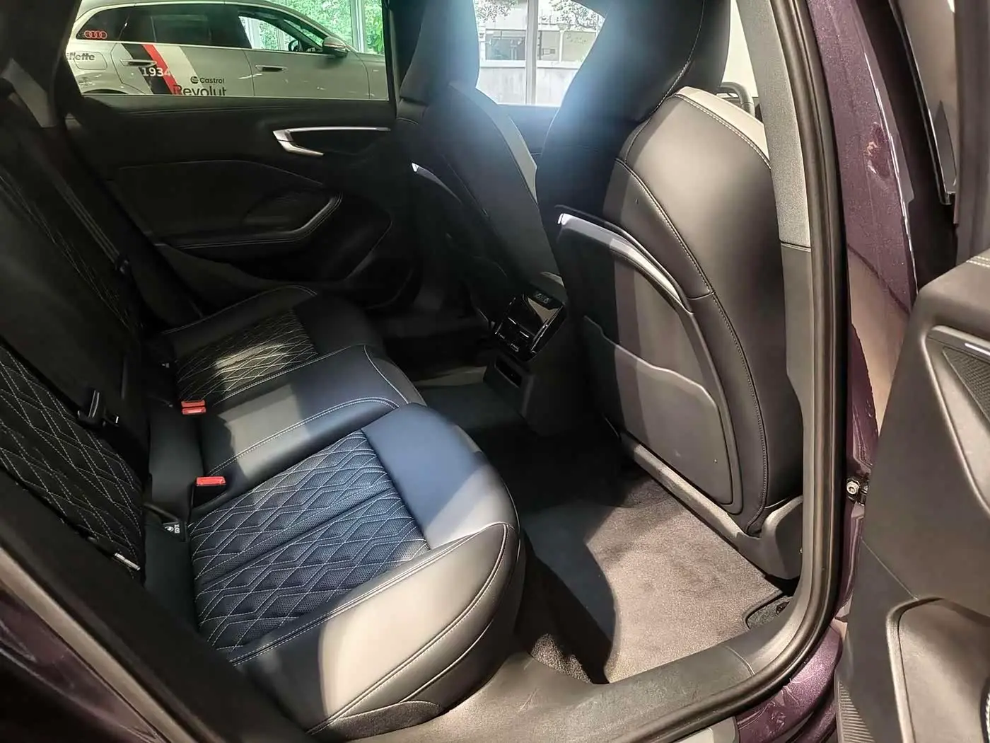 Audi A5L 2025 — Photo 8/12